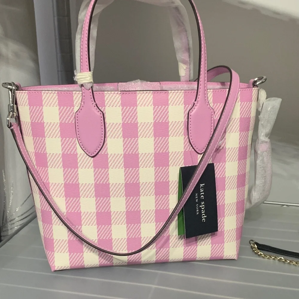 kate spade reposhing this